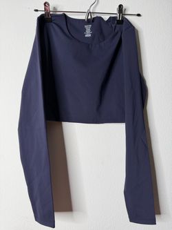 PAVOI Navy Blue Cropped Long Sleeve Top Medium