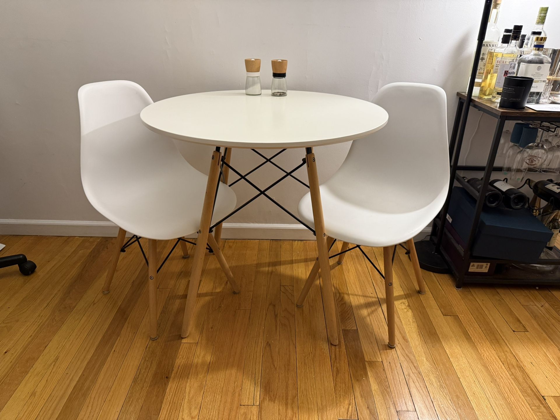 Table And Chairs 