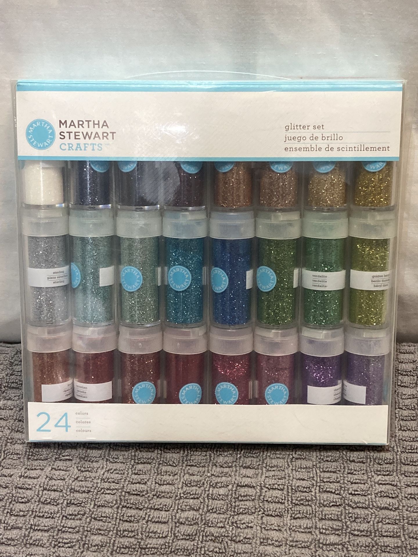New MARTHA STEWART CRAFTS 24 COLOR GLITTER SET