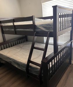 Litera Twin Y Full Size Nueva En Su Caja Incluye Colchones