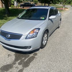 Nissan Altima 
