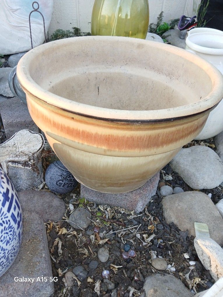 XL Plant Pot