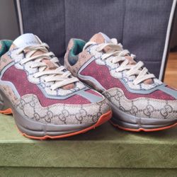 Women's Gucci Sneakers Brand New 🔥