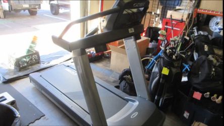 Used Cybex 525T Treadmill Vibration at speeds under 2mph- 3-68396