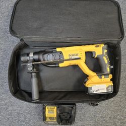 Dewalt DCH133 Rotary Hammer 