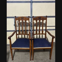 Antique 1930’s Art Deco Solid Oak Table Chairs With Arm Rest