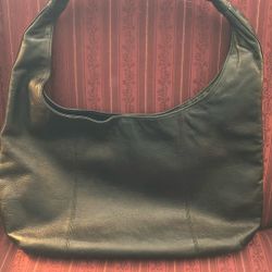 PERLINA.   large tote    20” X 17”