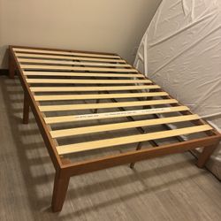 Queen Size Mellow Naturalista 16in Pine Color Bed Frame