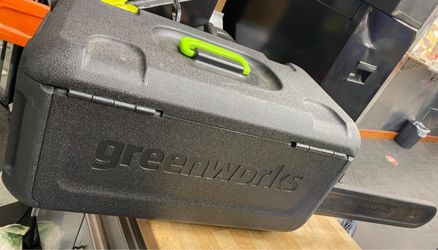 Greenworks Pro 80V 18" Cordless Chainsaw CSB410 With Battery, Charger & Case