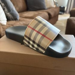 Burberry Slides 