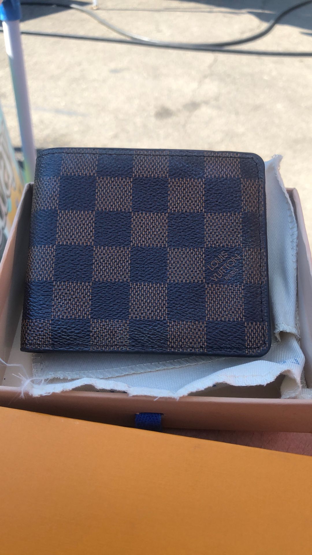 Louis Vuitton 