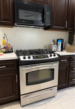 GE Profile Gas Range