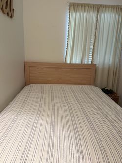King head board new used in guess room