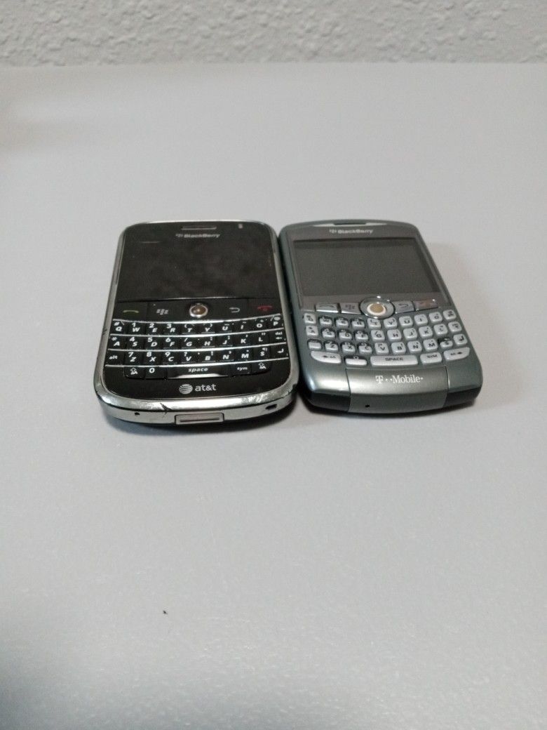 2 Blackberry. Cellphones