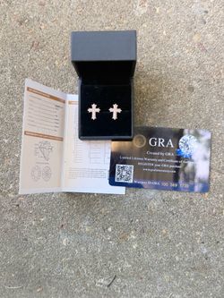 VVS1 cross stud earrings