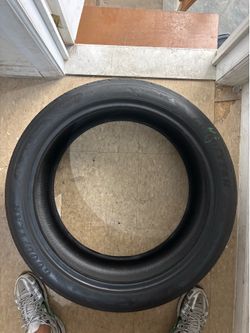 265/40/21 Goodyear tire