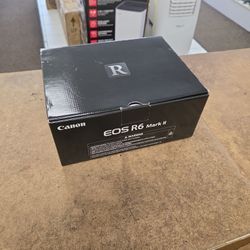 Canon EOS R6 Mark II Mirrorless Camera