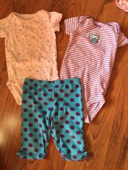 6 months 2 onesies 1 leggings