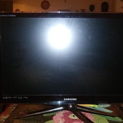 24inch fx2490HD Samsung sync master can be a tv or monitor swivel stand , the back plate , theater sound technology digital audio output