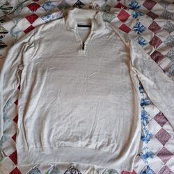 L Perry  Ellis Pullover