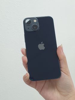 iPhone 13 6.1" (Unlocked) 128GB Good Midnight