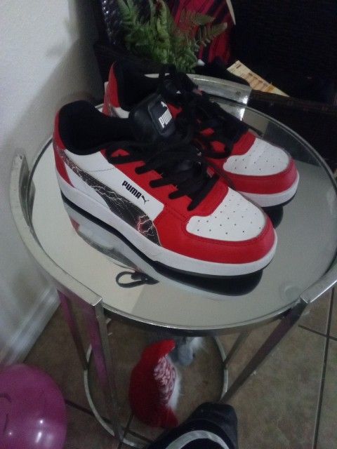 Kids Puma π Size 1