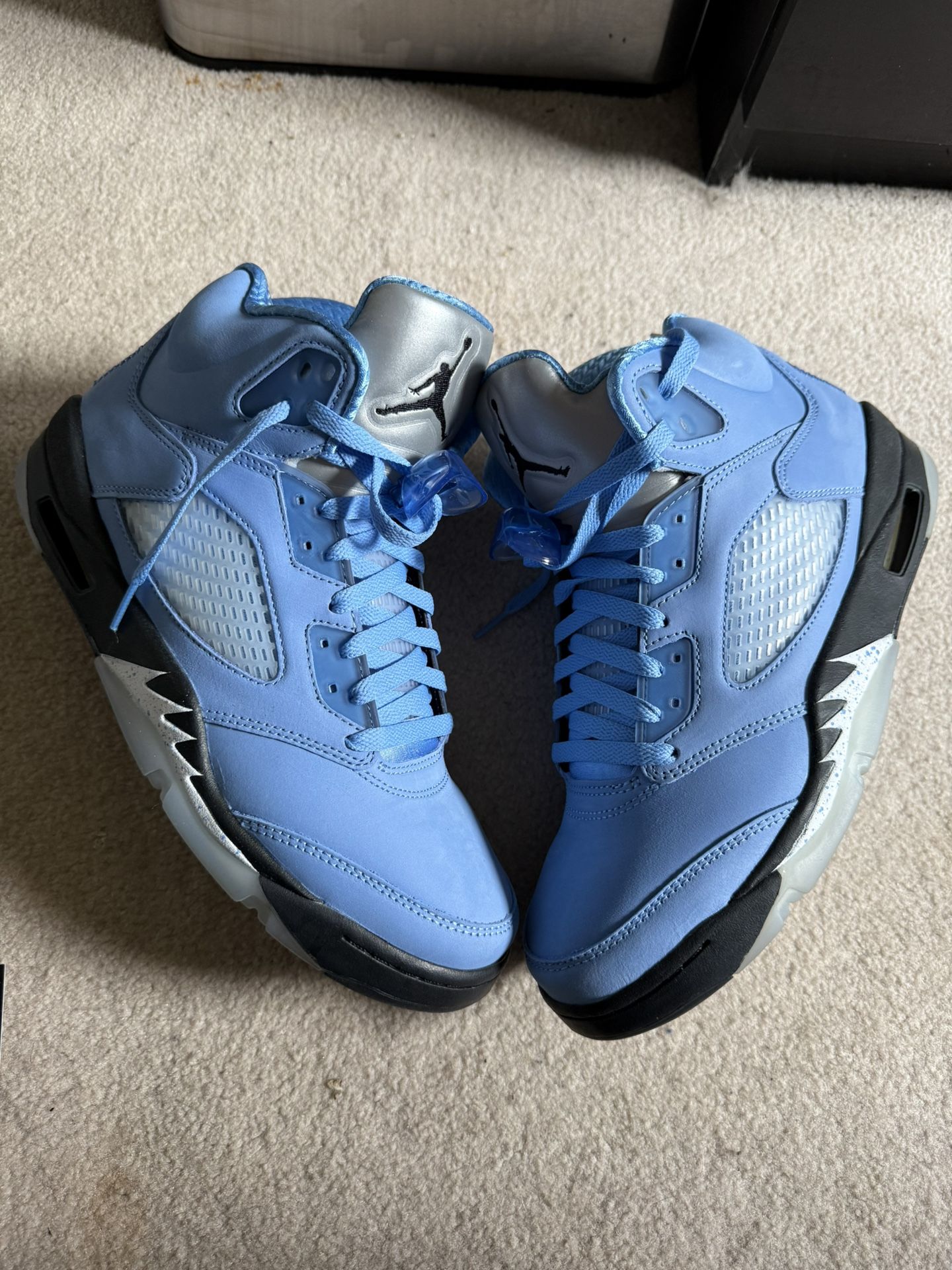 Jordan 5 Unc