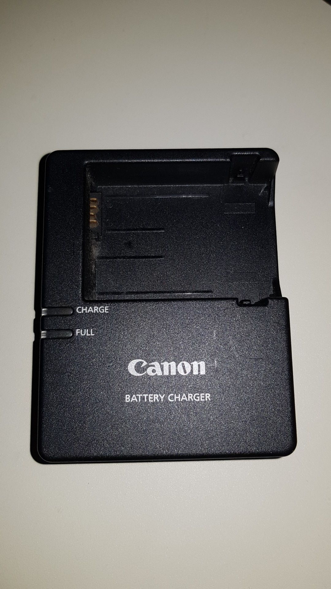 Canon Battery Charger LC-E8E