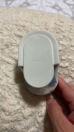 Febreze Plug in Odor-Eliminating Air Freshener Scented Oil Warmer Device Light