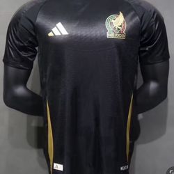 Soccer jersey Mexico  black jersey long sleeve 2025 🇲🇽 player version  and fan version Mexico de oro adults playera Negra fan version versión small 