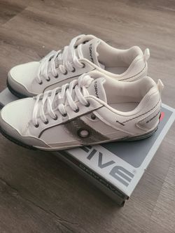 New size 9 shoe