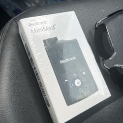 MiniMed 780G Insulin Pump (Sealed Box) ✨