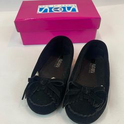 Brand New Toddler Girls Black Fringed Moccasin Flats- avail in sizes 5,6