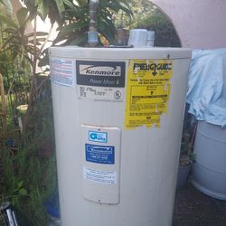 Waterheater // Asking $125 OBO