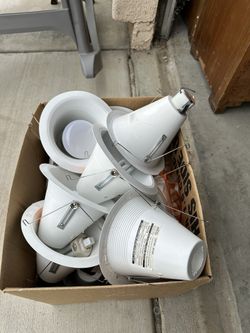Light fixtures