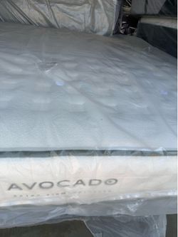 Queen size bed mattress avocado extra firm mattress bed luxury organic green grand lux purple restore rejuvenate Aireloom Kluft Saatva Tempurpedic sle