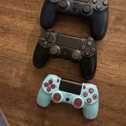 Playstation 4 Controllers