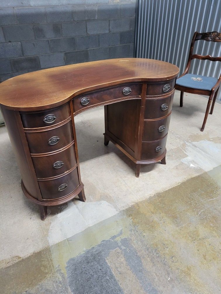 Vintage Kidney Shaped Dressing Table With Chair