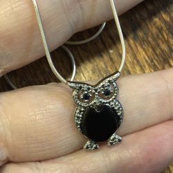 Owl pendant, Sterling Silver & Black Rhodium, diamond accent, sapphire eyes with 17 inch chain.