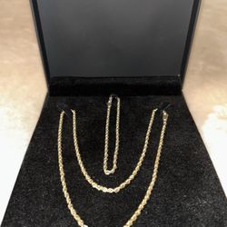 14 Karat Gold Set