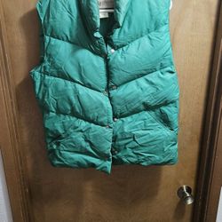 $20 OBO Men's Green Medium REI brand Vest Filled w/goose down