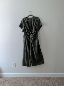 SHEIN Olive Green Twist-Front Midi Dress / Vestido verde nuevo