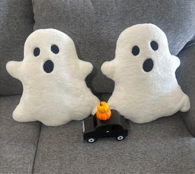 Halloween throw pillows plus decor bundle