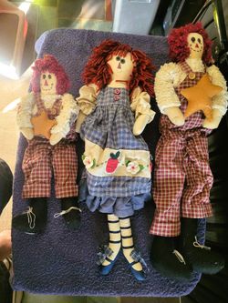VINTAGE RAGGEDY ANN TYPE FAMILY
