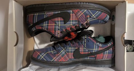 Nike SB Dunk Low Nardwuar  ‘Tam O’ Shanter Hat’