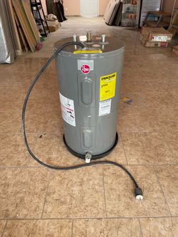 Rheem Performance 30 Gal. Medium 4500-Watt Double Element Electric Water Heater