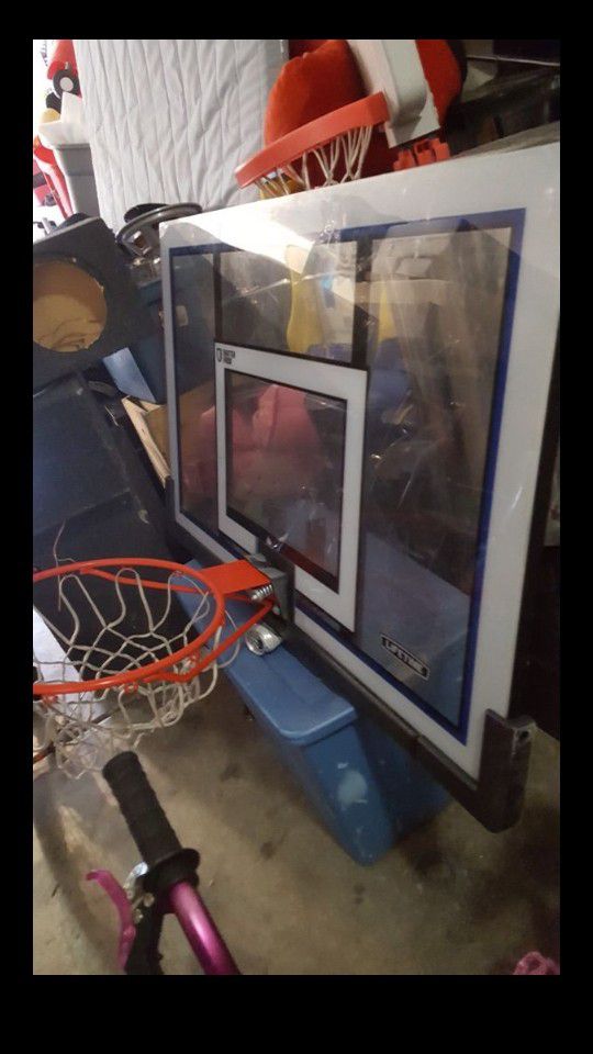 Lifetime sports basketball hoop. Backboard and rim