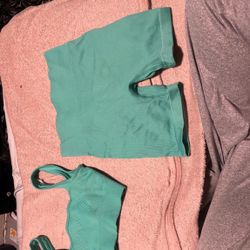 Teal sportswear set - shorts and crop top #fitness #2pieceset #tiktokshop!