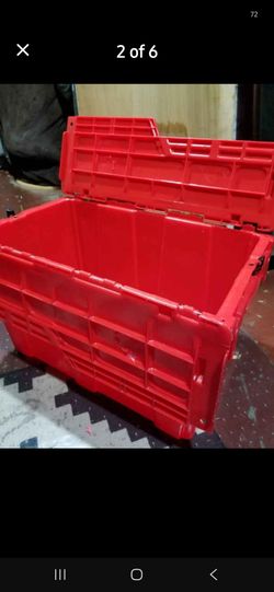 Industrial Stackable Totes With Hinged Lids