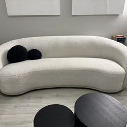 ✨ Modern White Bouclé Curved Sofa – Like New | Chic Cloud Couch Style